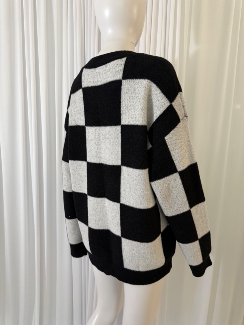 Moa Moa Black White Checkered Oversized Modern Soft Sweater Size L NWOT - Picture 5 of 16